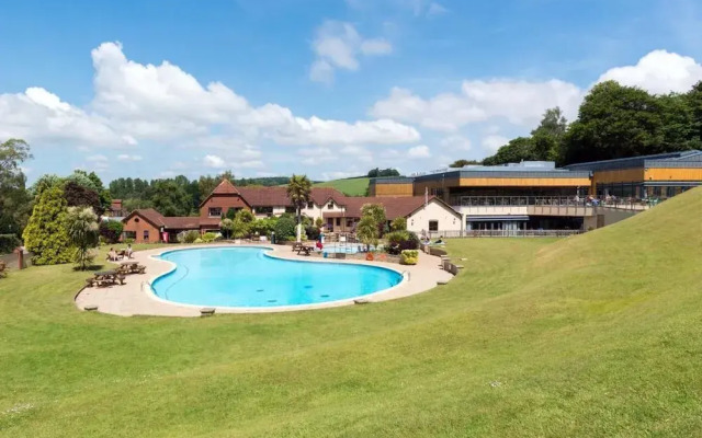 Cofton Holidays