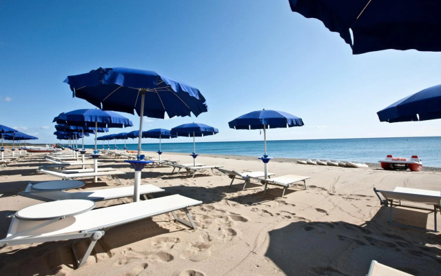 Cala Luas Resort