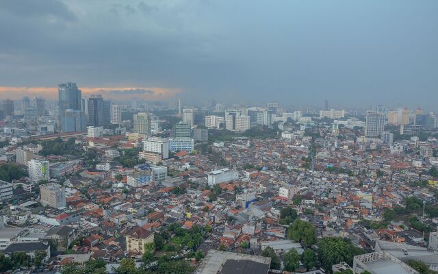 Studio at Menteng Park Apartment by Travelio