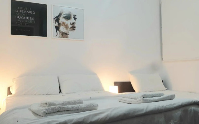 Superla Luxury Apartment (Breakbooking-Cy)