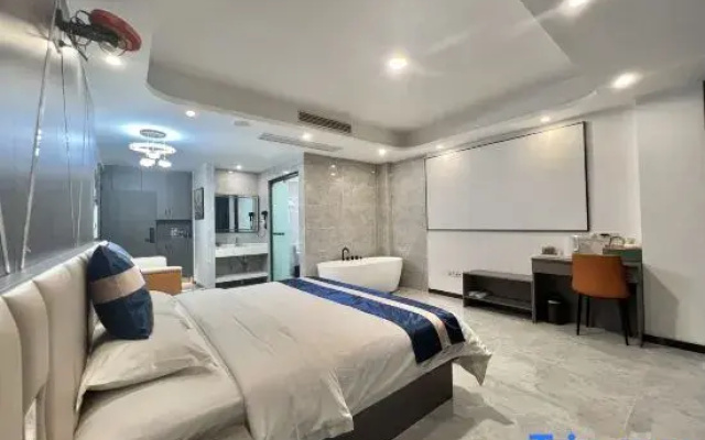 Mianyang Orange Cinema-style smart hotel
