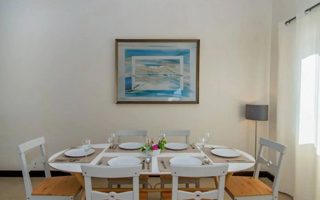 Nianna Coral Bay Deluxe Townhouse 1