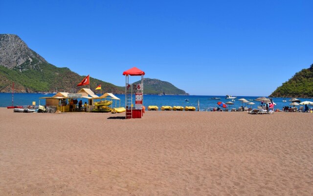 Hotel 212 Olympos