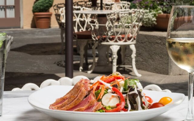 Ayres Hotel Costa Mesa/Newport Beach