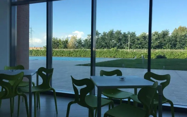Inn Naples Airport