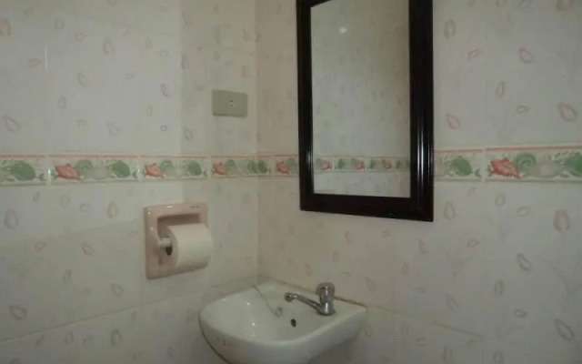 Wow Na Wow Tourist Inn