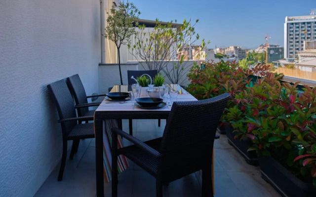 Homz AH03 Penthouse Studio Hilton Area