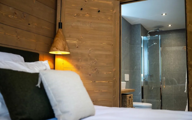 Charming Apt With View 2bd/6p -residence in Mega\"ve