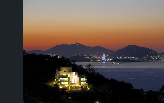 Namhae Elnido Pension