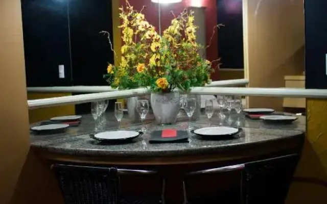 Shanadu Motel