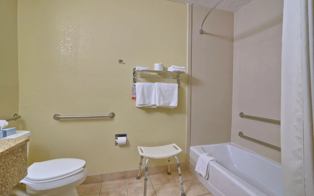 Super 8 by Wyndham Latham/Albany Airport