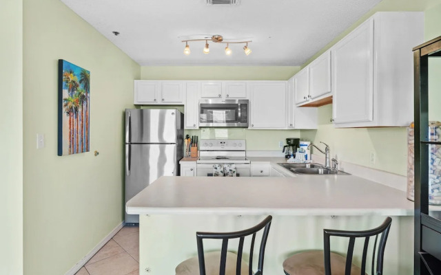 Grand Caribbean West 215