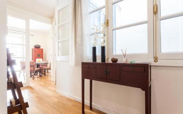 City Rooftop Paradise