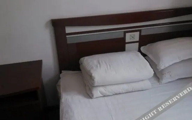 Rongcheng 98 Express Hotel