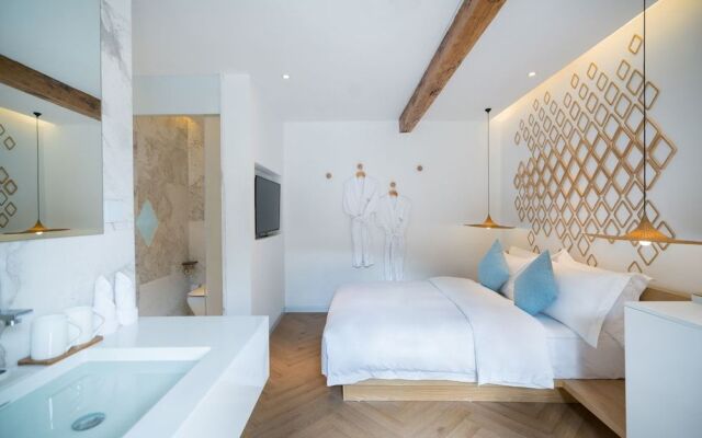 Floral Hotel Lijiang Guangyin Designer
