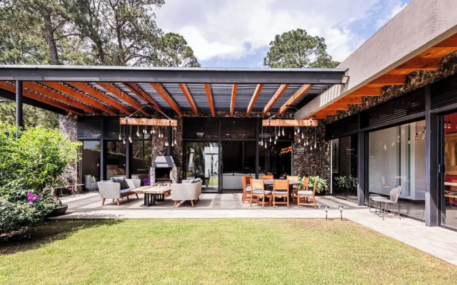 Pedacito de Lago - Lakeview Home