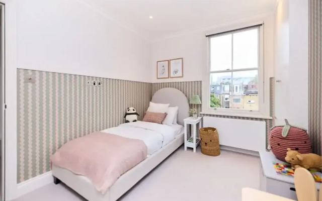 The Latimer Wonder - Stunning 5bdr House With Garden