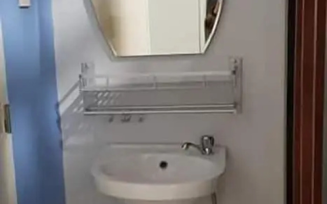 B&E Apartelle