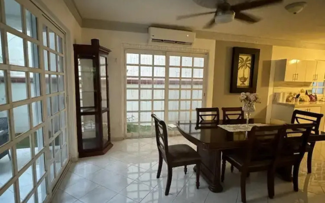 Hotel Zone Beach Villa