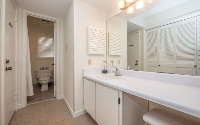 Moorings 71-72 by Vtrips