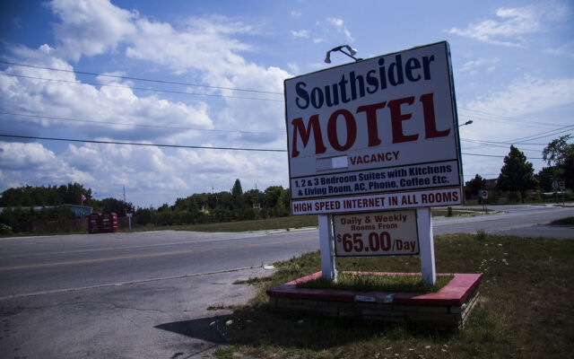 Southsider Motel & Holicay Apartments