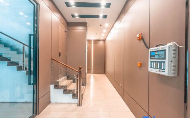 Xingxiang Light Luxury Hotel (Binyang Department Store)