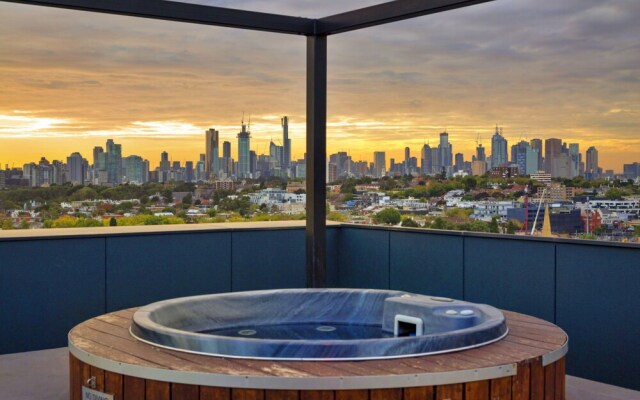 The Birdcage Luxury 4BDR Penthouse