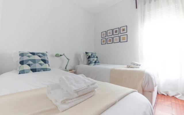 2BR Apt in the City Center and near the Beach