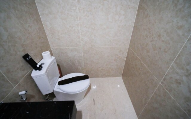 Nice 3Br Connected To Mall At Grand Sungkono Lagoon Apartment