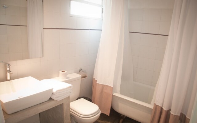 Ah'Lo Carmelo Hostel Boutique