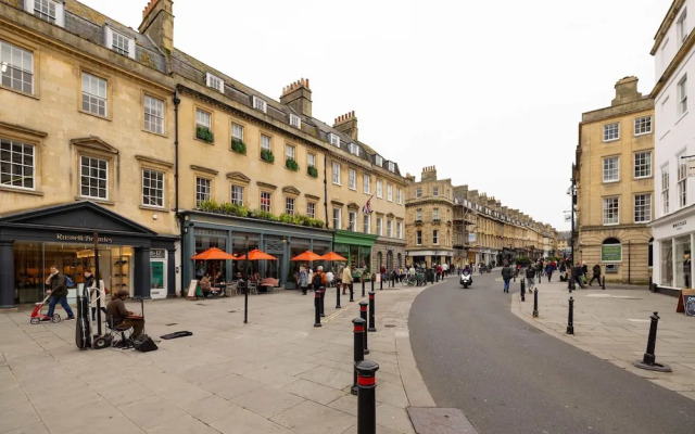 Charming One-bedroom Retreat in Historic Bath