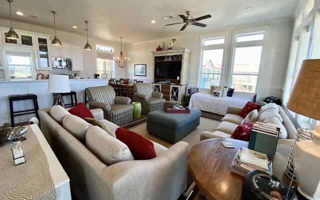 Sea Hag 3 Bedroom Home by Redawning