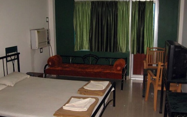 Hotel Shikharji Continental