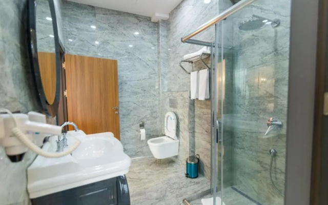 Fevzi Hoca Hotel