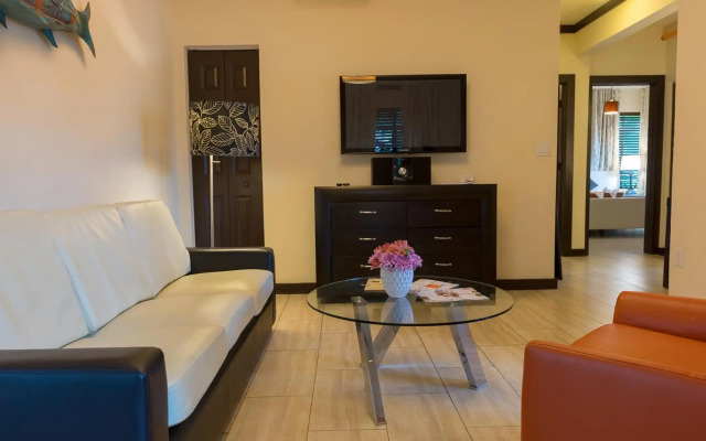 Tradewinds Apartment Hotel