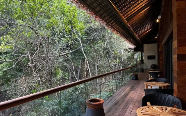 Hotel Mundo Maya Calakmul