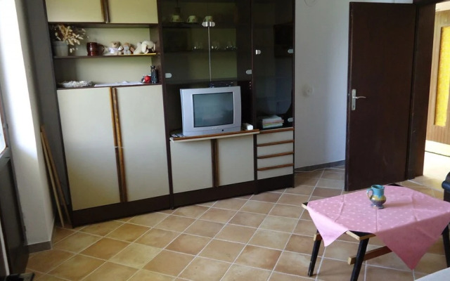 Pava - 15m From the sea - A1