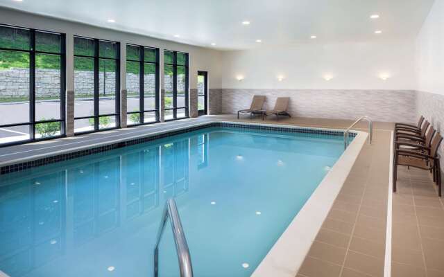 Hyatt Place Poughkeepsie / Hudson Valley