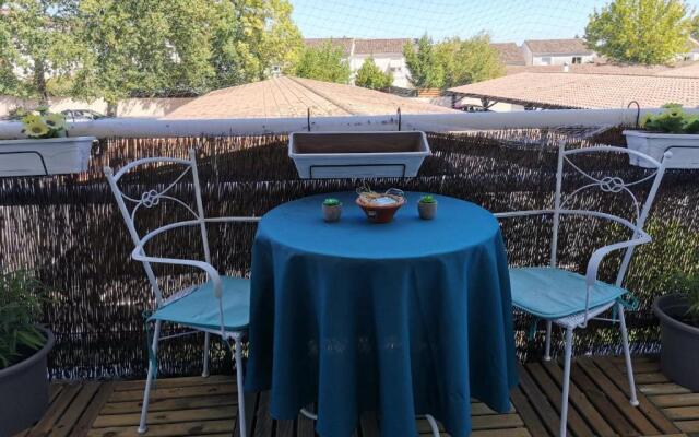 "CHEZ AURELIE" T2 COSY 54m2 1ch parking balcon PESSAC