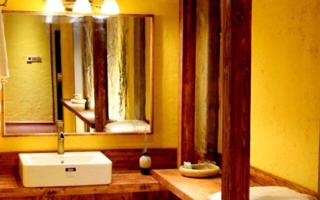 JIUMI Snow Mountain Original Art Hotel