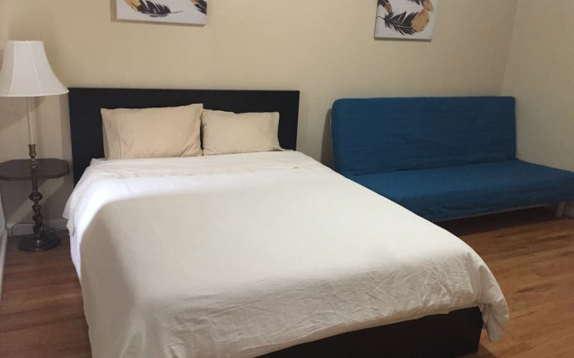 Brighton Guesthouse (Walk to Metro)
