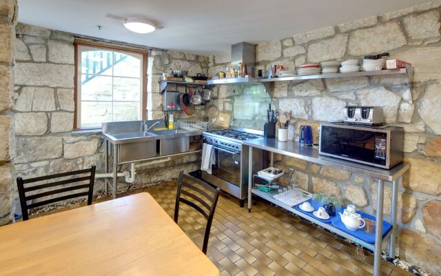 Neutral Bay Lodge