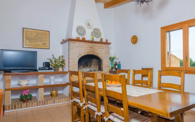 Es Palmer in Campos With 4 Bedrooms and 3 Bathrooms