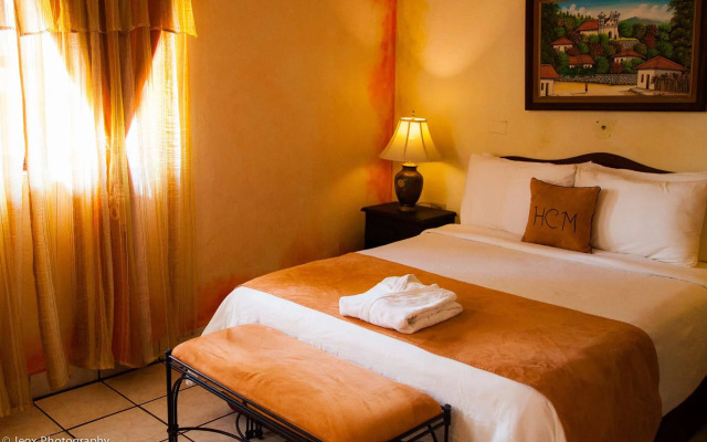 Hotel Camino Maya