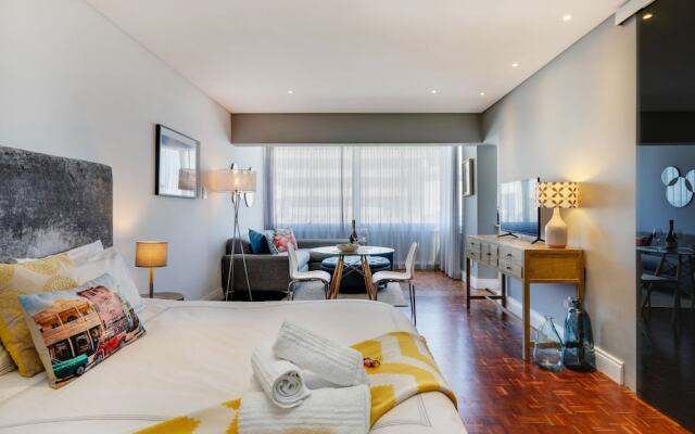 Mouille Point Apartment