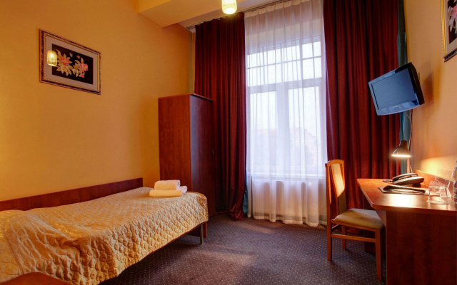 Lothus Hotel
