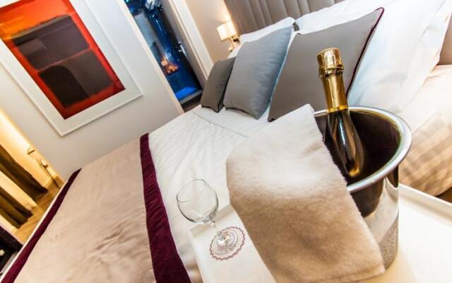 Rhea Silvia Luxury Rooms