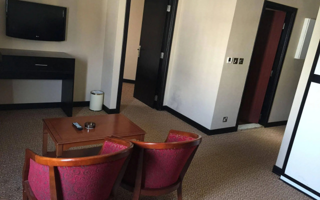 Manhattan Avenue Hotel