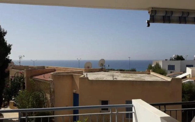 Modern and stylish 1 bedroom apartment in King's Palace