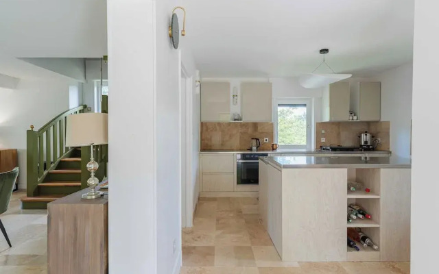 Haven of Peace With Heated Pool and Garden